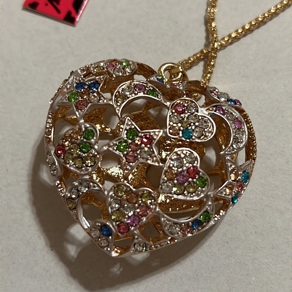 Betsey Johnson crystal hollow heart necklace - Picture 3 of 5